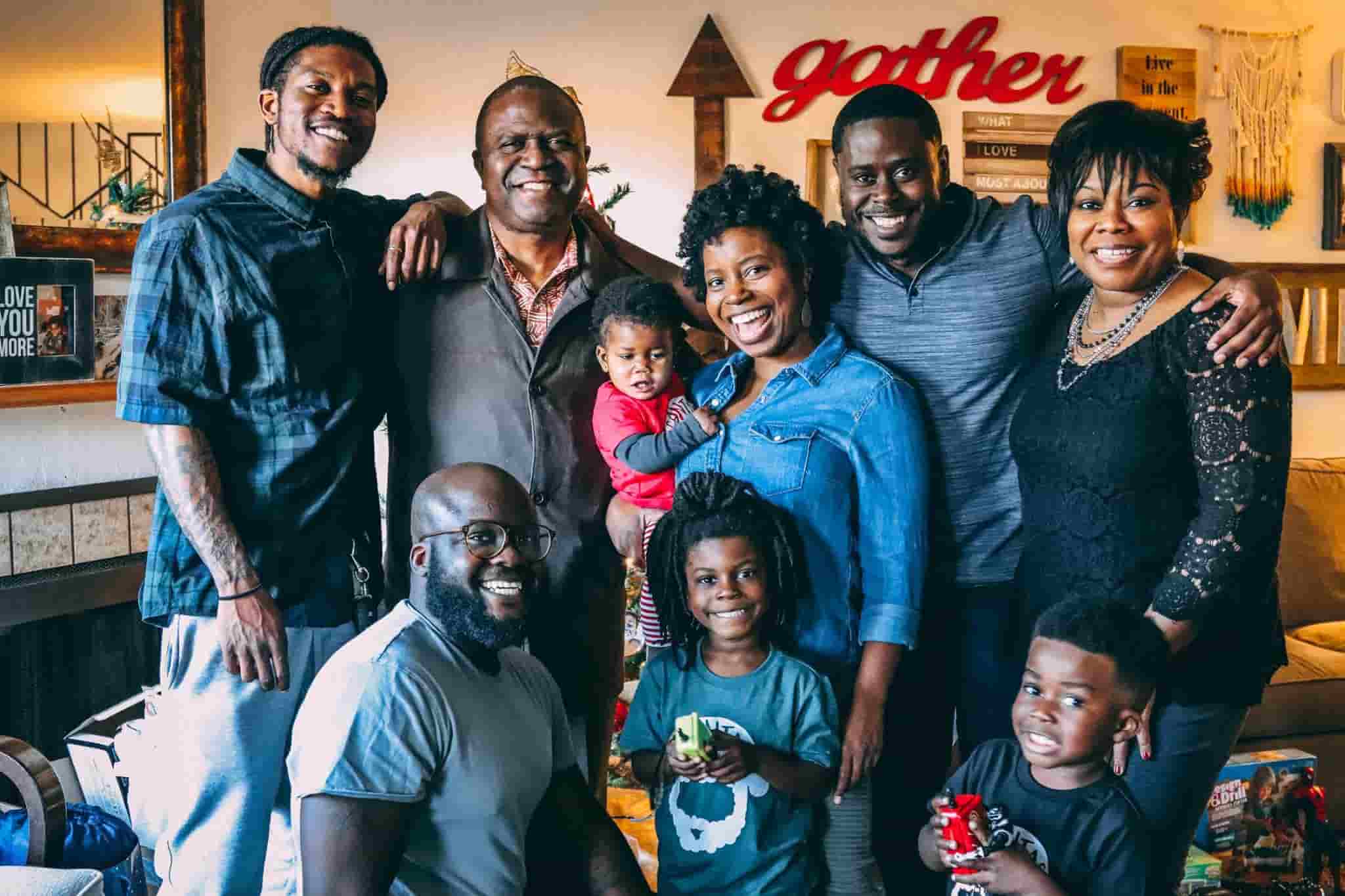 Image of Anthony ONeal with his family