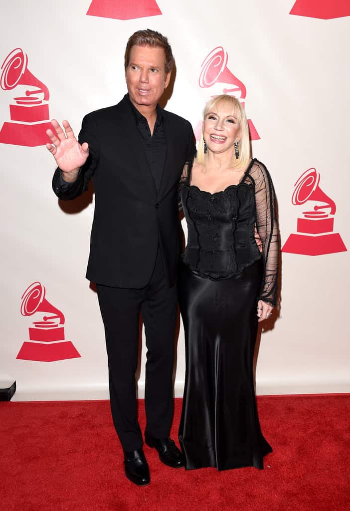 Image of Willy Chirino with his wife, Lissette Alvarez